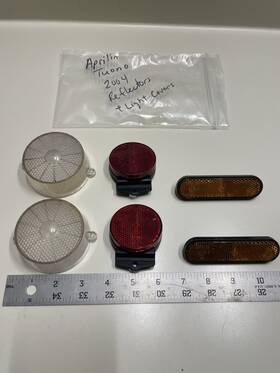 Tzapr-002-s Aprilia 2002-2003-2004-2005 Tuono 1000 Oem Taillight Lens Clear And Reflectors