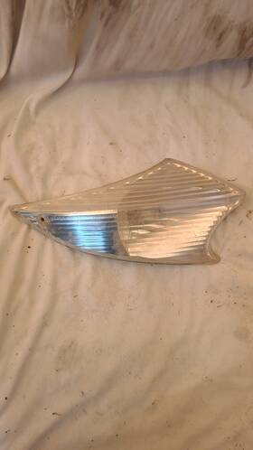63137671159 Bmw 03-07 R1200st Front Left Turn Indicator Cover Used Cracked