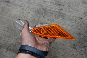 63137688632 Bmw 06-08 2007 K1200 K1200gt Front Right Turn Signal Flasher Indicator Light