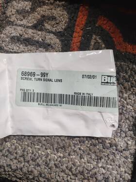 Buell 68998-96y Oem Turn Signal Lens Screw S1 S3 Nos