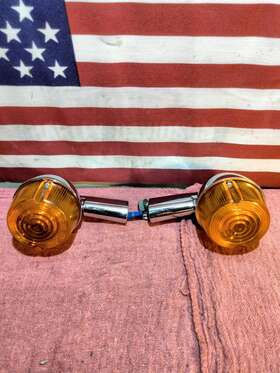 68514-73 Chris Products 1973-1984 Harley-davidson Amber Lens Rear Turn Signals With Mounts Xl Fx