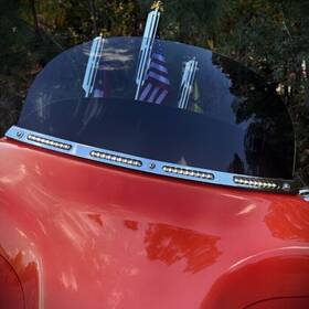 2040-2825 Custom Dynamics Batwing Led Windshield Trim And Auxiliary Turn Signals For 2006-2013 Hd - Chrome