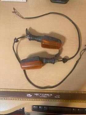 Tvqwmjm2mq Factory/oem Pair Of Rear Turn Signal Lamp Assemblies 05 Yamaha Xt225