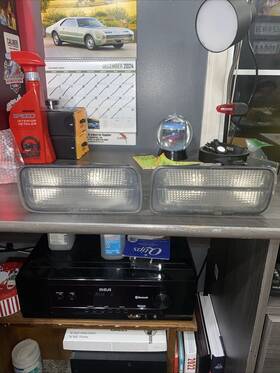 16502537 General Motors 1985-1992 Chevrolet Camaro Oem Right And Left Parking Light Housings