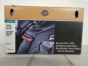 67800604 Harley-davidson Flht Turn Signal Saddlebag Mounted Run/brake/turn New