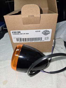 67801388 Harley-davidson 23-25 Freewheeler Trike Black Front Turn Signal Hdi
