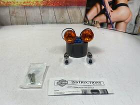 69374-05 Harley-davidson 43526 Oem V-rod Rear Turn Signals P/n Chrome