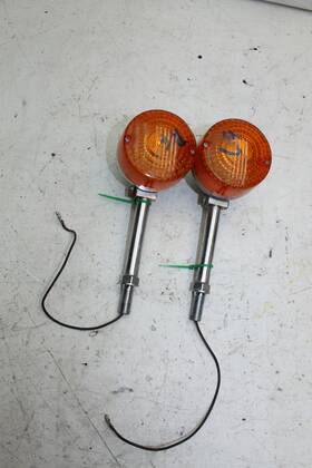 33400-kb4-003 Honda 1982 Cm250 Custom #480 Front Left Right Turn Signals Light Indicators