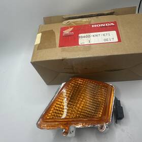 33400-kn7-671 Honda Oem Ch 150 Elite Right Front Turn Signal Ch150 1985