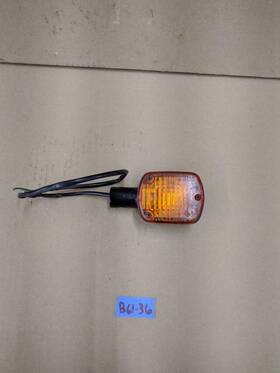 33400-mbi-671 Honda 1984 Vf700 Magna Rear Turn Signal