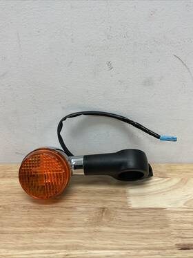 Honda 33400-mfy-a02 Turn Signal Assy R. Fr. 12v 21/5w