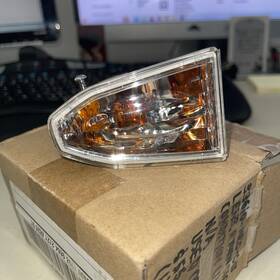 33610-mec-013 Honda Valkyrie Rune Right Turn Signal Lens