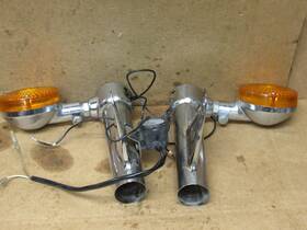 51606-431-670 Honda 1975 Gl1000 Gold Wing Front Turn Signal Head Light Ears