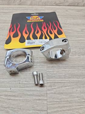 1512e5 J&p Cycles Turn Signal Re-location Clamps 39 Mm As Shown. Free Shipping
