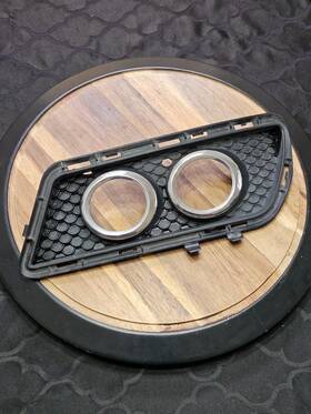 A2128850253 Mercedes-benz 10-13 W212 E-class Front Right Bumper Fog Lamp Grille Oem