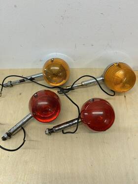 35603-26611 Suzuki Set Of Vintage Oem Turn Signal Lights Ts250 Ts50 Rv90 Rv125 Flasher Lamp