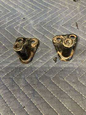 41650-33001 Suzuki 41640-33001/41650-33001 Rear Turn Signal Mounts Gt380/550/750 P/n 41640-33001 And Used