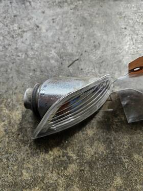 338737 Vespa 10-16 Lx150 Front Left Turn Signal Indicator Flasher