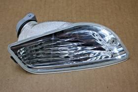 639296 Vespa 06-09 Lx50 Lx150 And 08-14 S150 Front Left Turn Signal Indicator Oem With Bulb