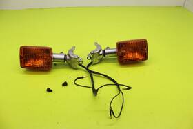 15r8331070 Yamaha 1982-1983 Xj750 Maxim Front Left Right Turn Signal Assembly Pair 15r83310