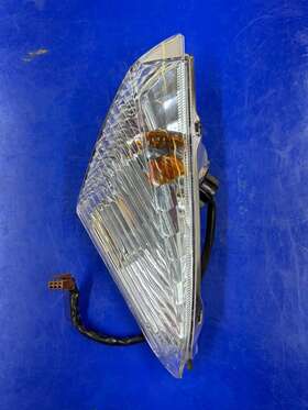 1b7-83310-11-00 Yamaha Used 2006 Morphous Cp 250w Right Front Turn Signal Oem
