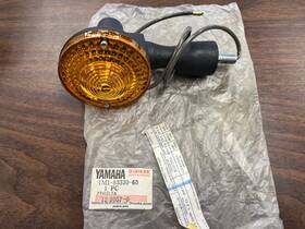1m1-83330-60-00 Yamaha New Oem Rear Turn Signal Fits 1977-79 Dt250 1977-78 Dt400