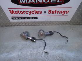 3d8-83330-10-00 Yamaha 2013 V Star 1300 Xvs1300 Ct Oem Rear Turn Signals