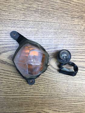 5vs-83310-00-00 Yamaha Fjr1300 2003-2005 Front Flasher Light Left Turn Signal