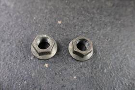 90179-12588-00 Yamaha Xv750 Virago Xv250 Xv535 Xvs650 Xvs1100 Turn Signal Flasher Stay Nuts X2