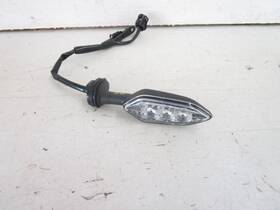 B5y-83320-10-00 Yamaha 24 Mt10 Oem Right Front Turn Signal 2022-2025