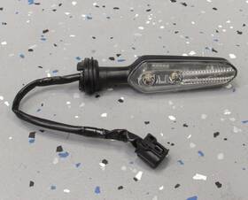 B7n-83310-10-00 Yamaha Oem Left Side Front Turn Signal / Blinker Flasher 21-23 Mt-09 Sp Mt09sp Mt09