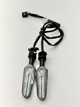 Bat-83330-10-00 Yamaha 2021-2024 Mt07 Mt-07 Yzf R7 Oem Rear Turn Signal Indicator Flasher Lights