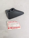 Oem Nos Kawasaki Turn Signal Bracket Rh Front GPZ900 ZX900 *23051-1175*. Fixed Price $8.53.